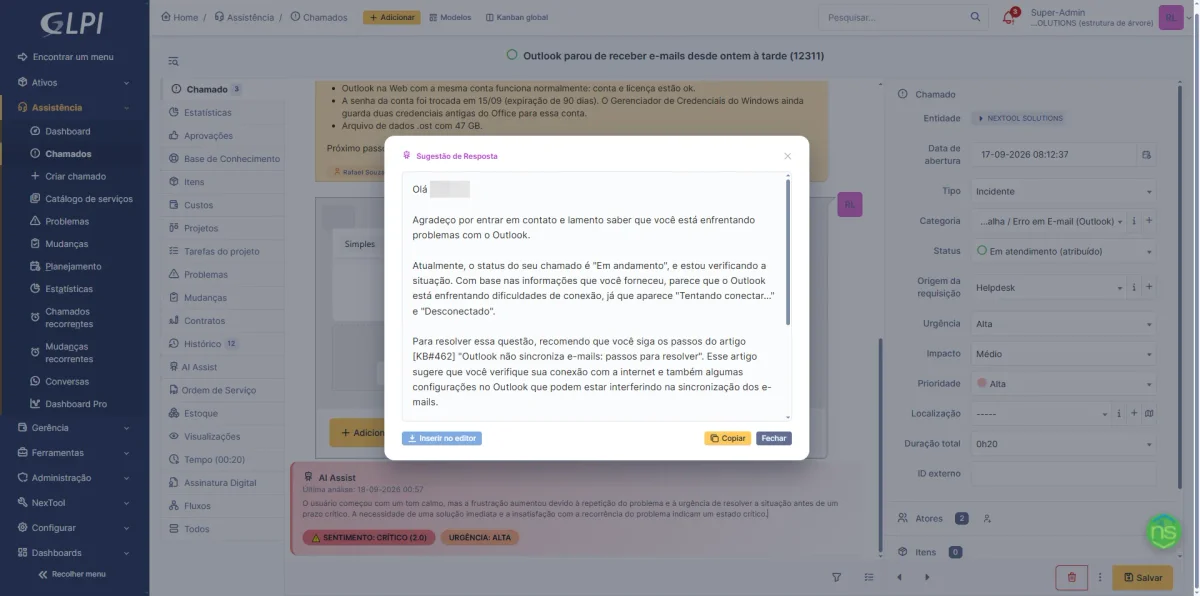 Reply suggestion generated by the AI from the ticket history, citing the knowledge base article that solves the problem