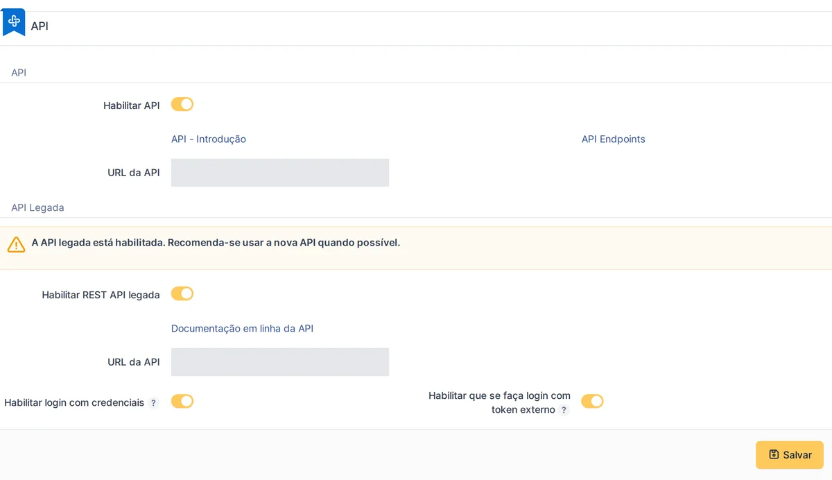 Tela de API do GLPI 11 com a API REST legada e o login com credenciais habilitados