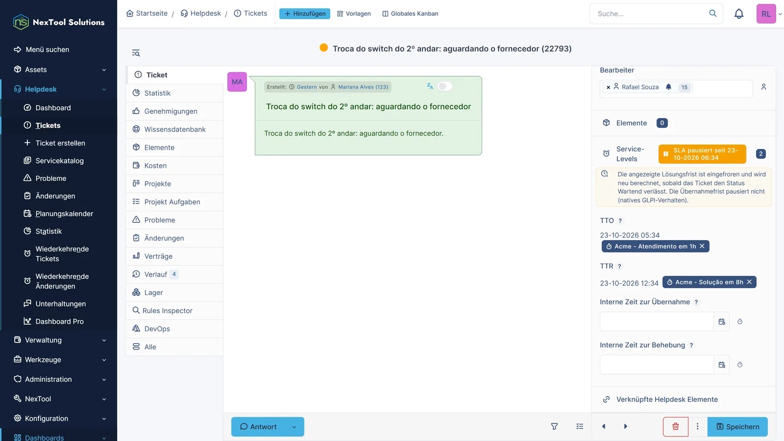 Wartendes GLPI-Ticket mit dem Essentials-Hinweis SLA pausiert und der Notiz, dass die angezeigte Lösungsfrist neu berechnet wird, ohne falschen Überfälligkeitsalarm